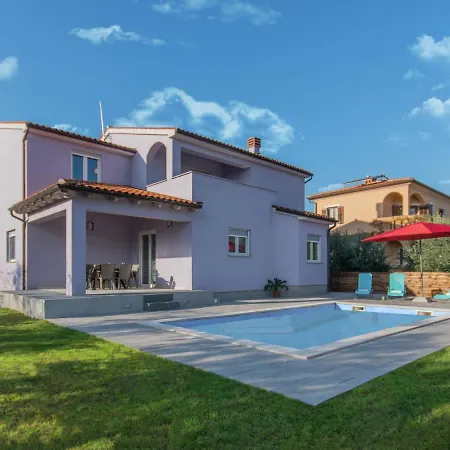 Comfortable In * Pula