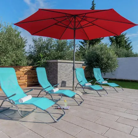 Comfortable In וילה פולה