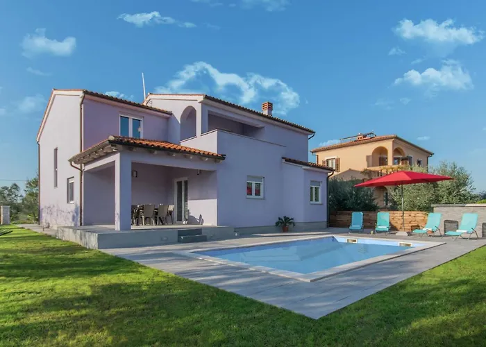 Comfortable In * Pula