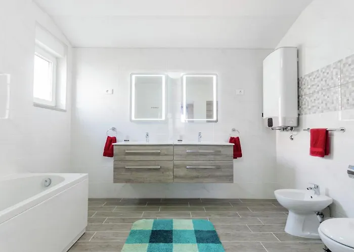 Villa Comfortable In *