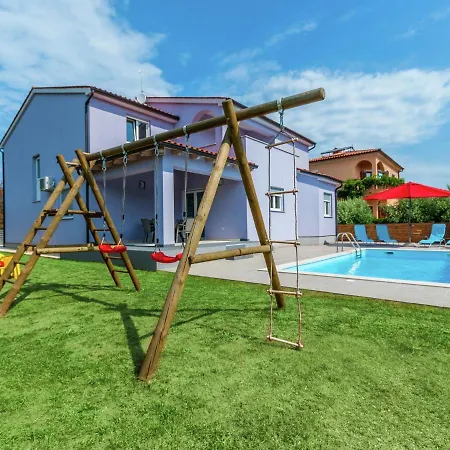 Villa Comfortable In Pula